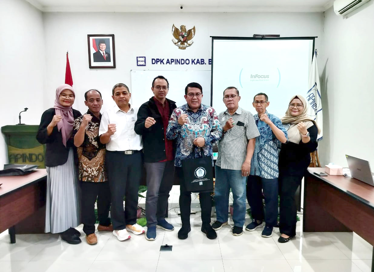 Pertemuan Wakil Rektor, Para Guru Besar dan Tim Rektorat Institut Saint dan Teknologi Nasional (ISTN) Jakarta dengan Pengurus DPK APINDO Kab.Bogor dalam rangka Kerjasama Program Pendidikan. Graha APINDO Kab.Bogor, 08 Juli 2025.
